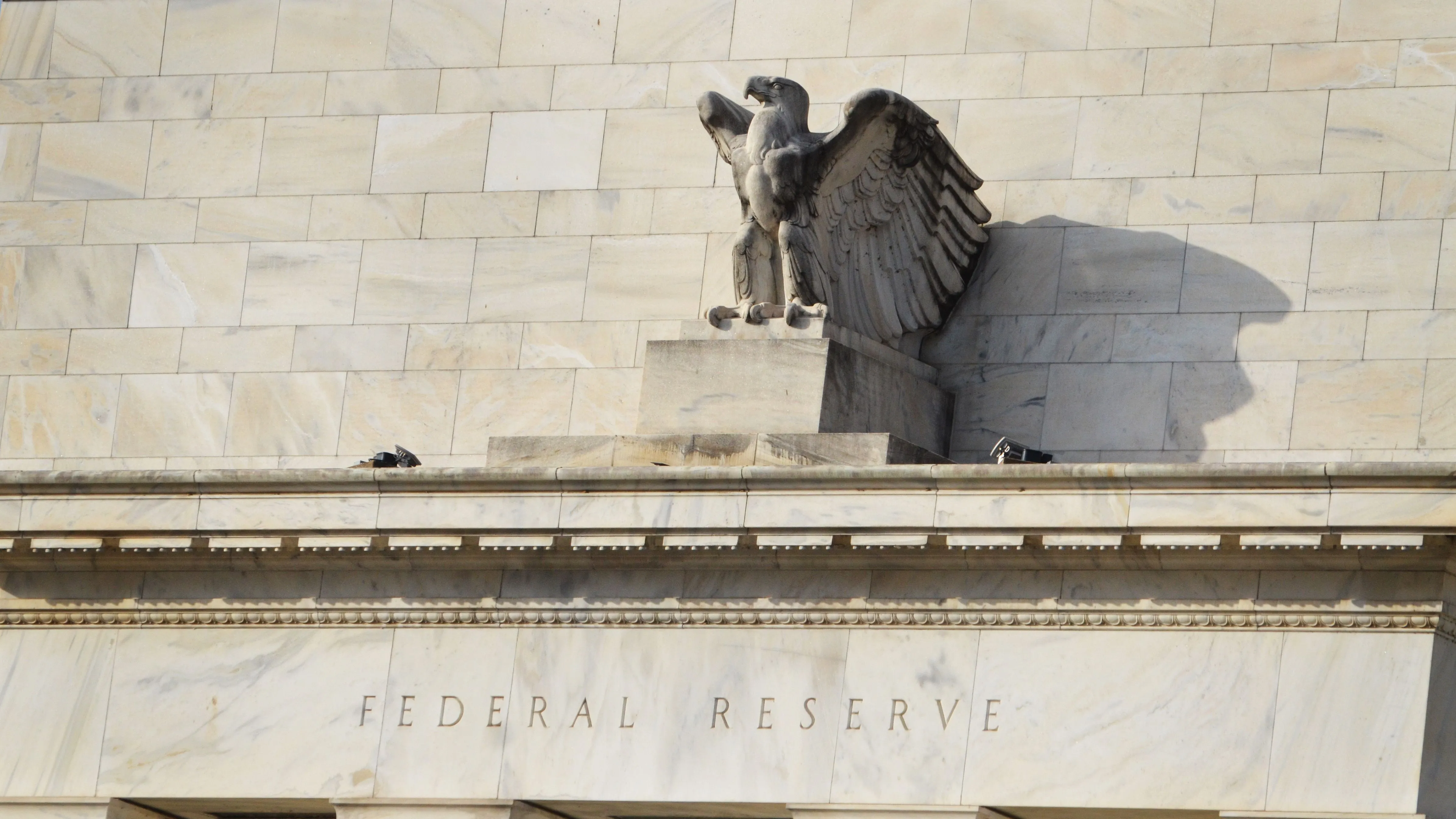 Federal Reserve Rate Cut: Global Economic Implications and Market Dynamics