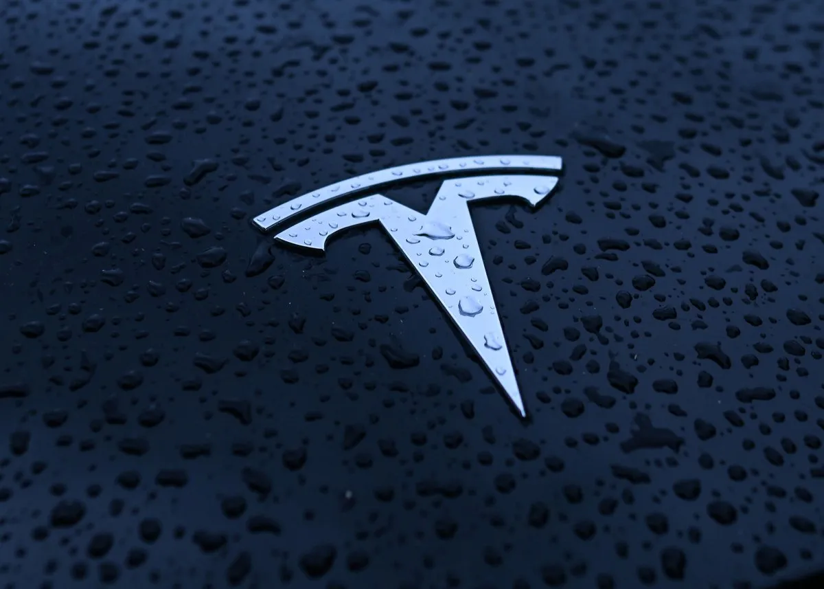 Tesla FSD Technology: NHTSA Launches Critical Safety Investigation