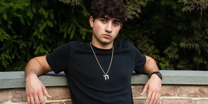 Cal AI: How an 18-Year-Old is Revolutionizing Nutrition Technology