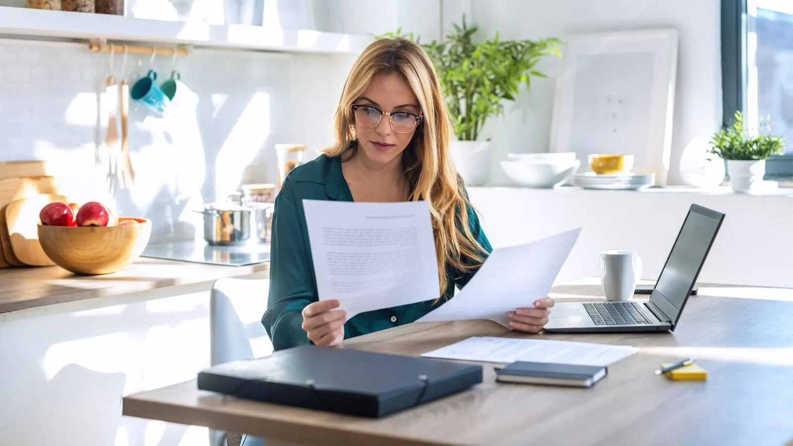 Side Hustle Mastery: Strategic Growth Without Professional Burnout